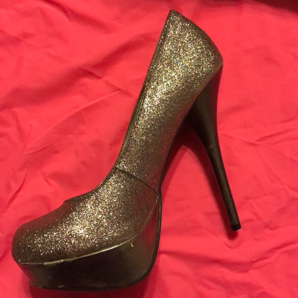 Size 6 Rose Gold Sparkly Platform Heels - Picture 2 of 7
